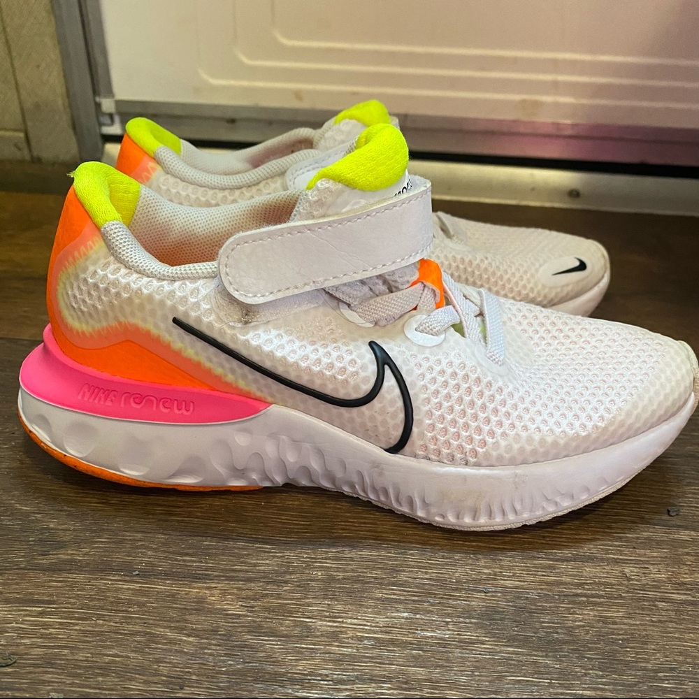 Nike shoes